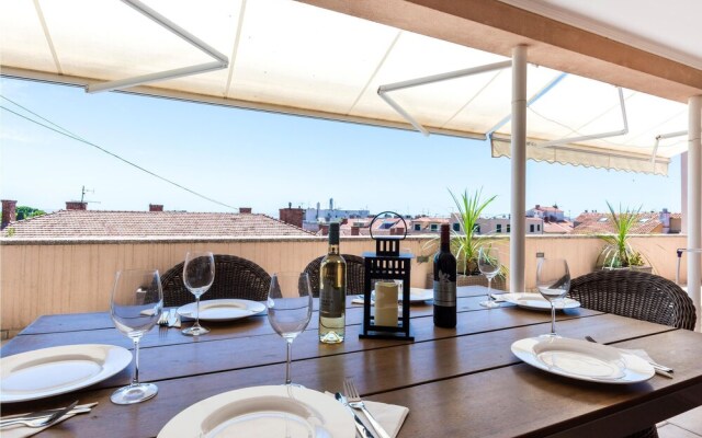 Amazing Apartment in Split With Wifi and 3 Bedrooms
