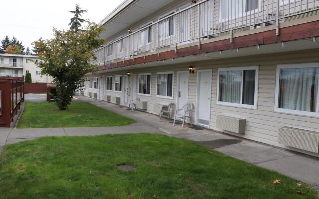 Super 8 by Wyndham Courtenay