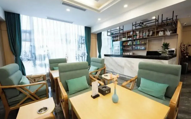 Panda Prince Hotel
