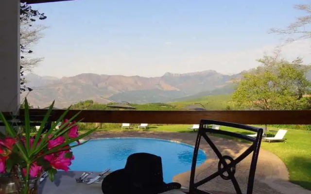 Coach House Hotel & Spa
