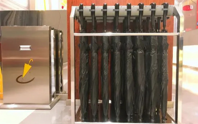 Weiting Hotel (Shanghai Bund Nanjing East Road Pedestrian Street)