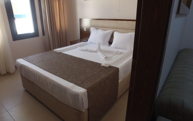 Sami Akar SARAY OTEL