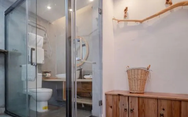 Huozhe Unhurried Yard Hostel