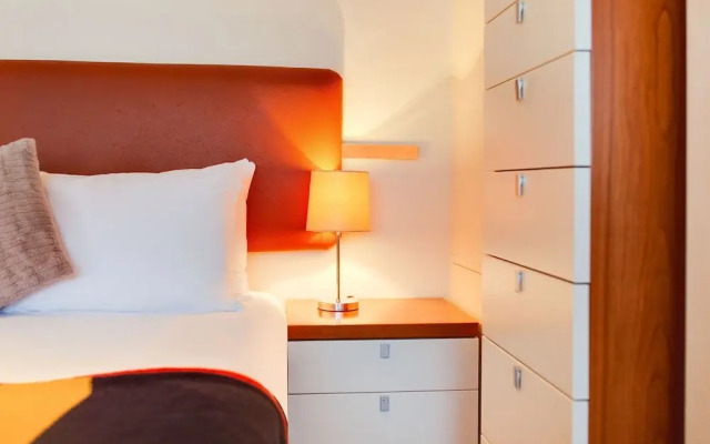 Pleasant Apartment In London Near Ismaili Center