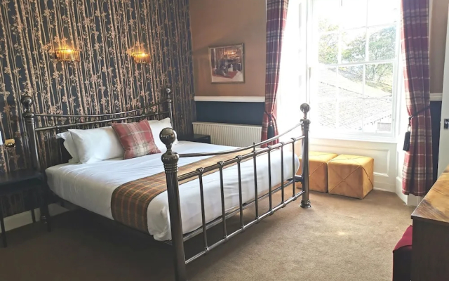 Lunan House