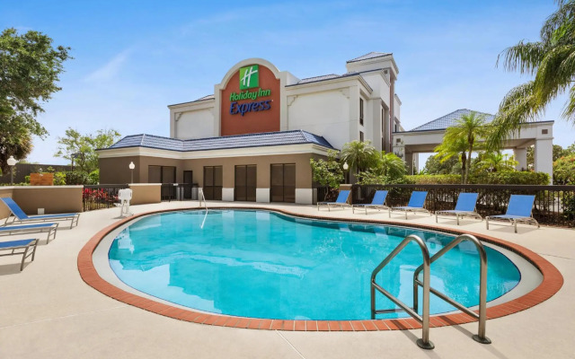 Holiday Inn Express - Vero Beach by IHG