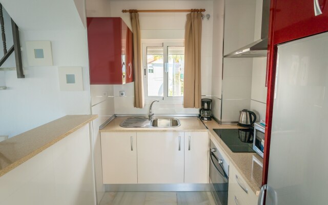 Apartamentos Turísticos Las Rosas de Capistrano