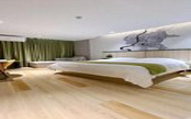 Vatica Chaohu City Er Street Xiangyang Road City Le Fu Plaza Hotel
