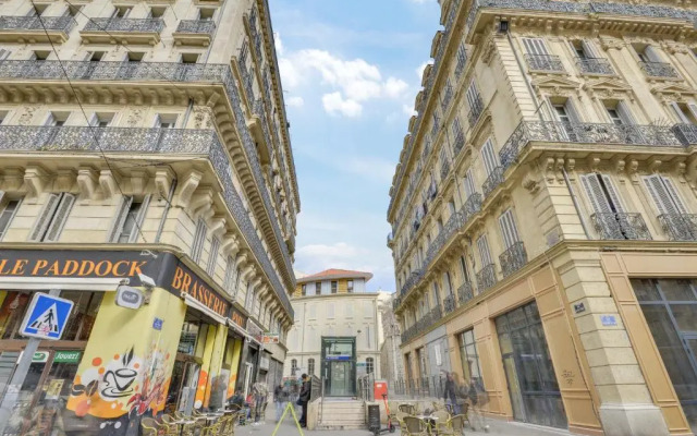 The People - Marseille - Hostel