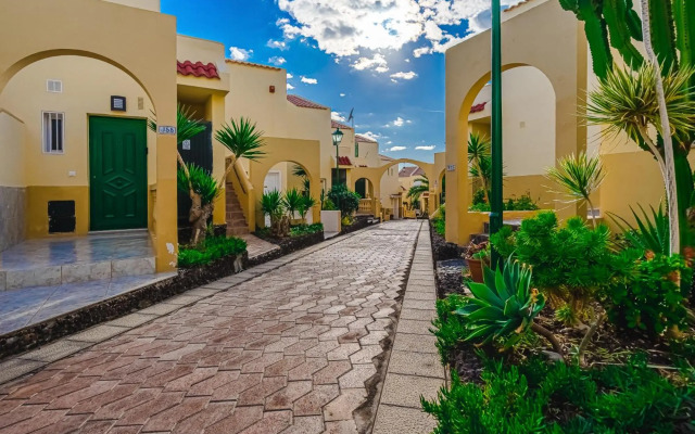 HeatedPool 4 bedrm 200m of Best Beach Tenerife WiFi