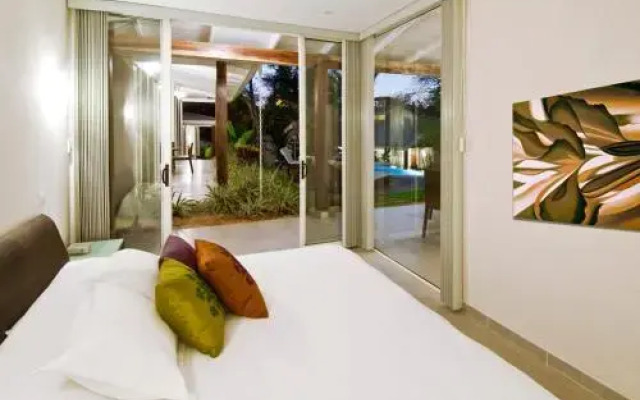 Tamarindo Penthouse by RedAwning