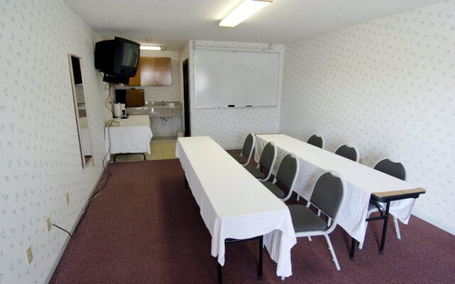 Magnuson Hotel Howell