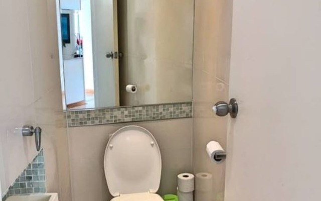 2 Bedroom Apartment in Vredehoek Towers