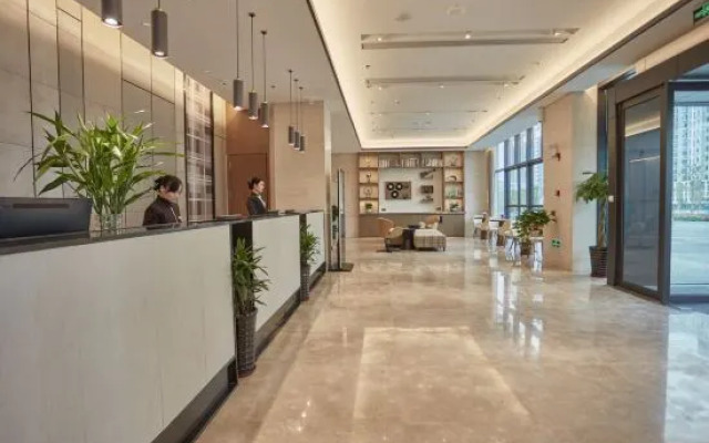 Homeinn Plus Hotel (Lujiang Neihuan North Road No.5 High School)