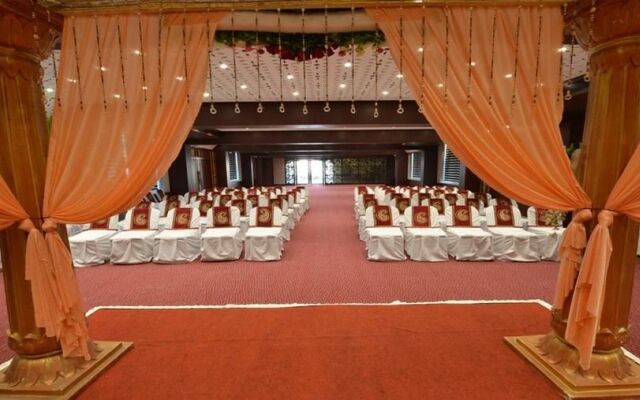 Hotel Aum Regency