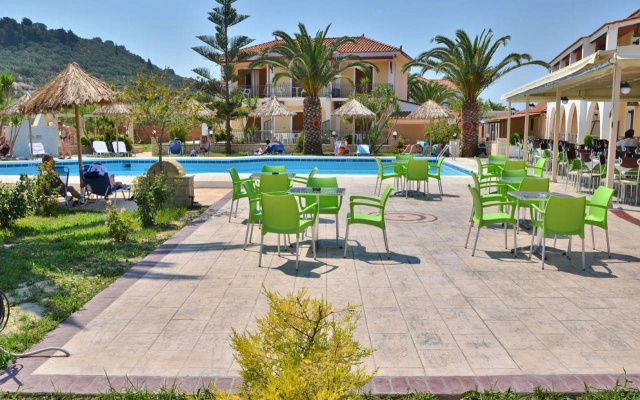 Sunny Garden