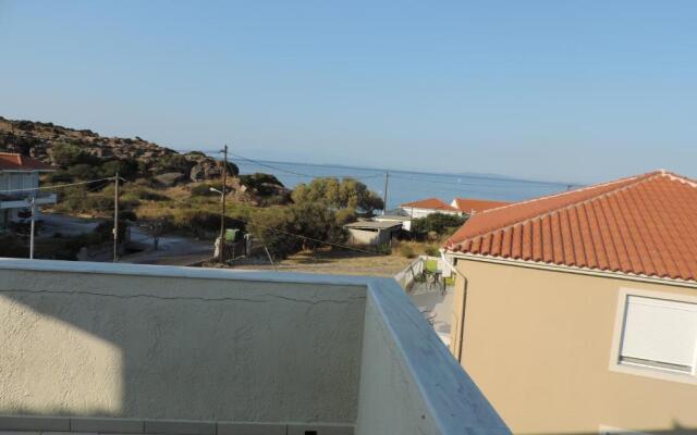 Fotis Apartments