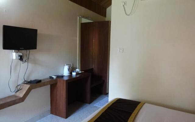 Holiday Inn Beach Resort