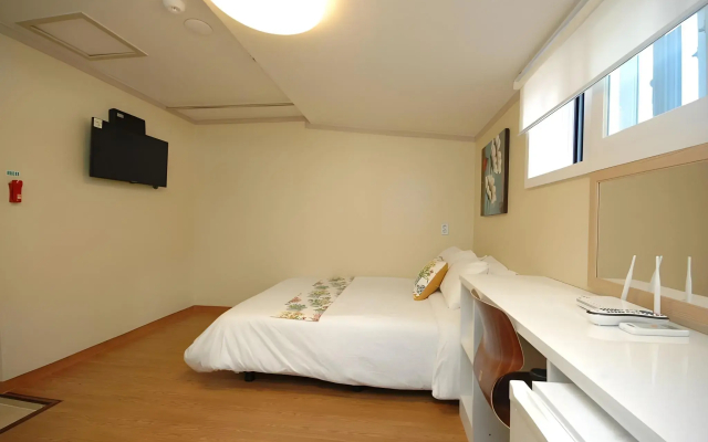 E Residence