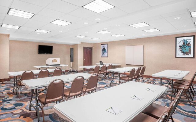 Holiday Inn Express Gulfport Beach by IHG