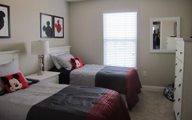 OA24 Solterra 6BR Pool Home GRoom