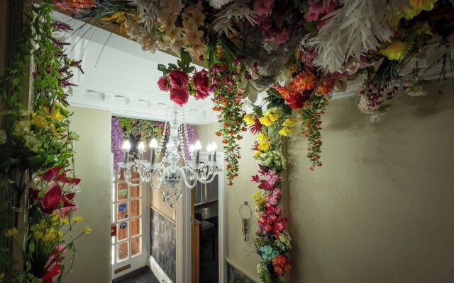 The Crags Hotel