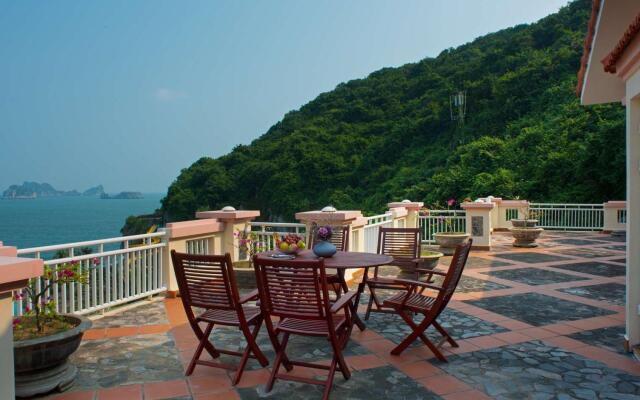 Flamingo Premium Cat Ba Beach Resort Hotel