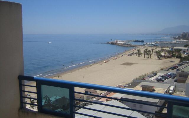 Frontal Sea Views Penthouse 382