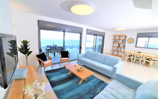 Nino Sky Penthouse