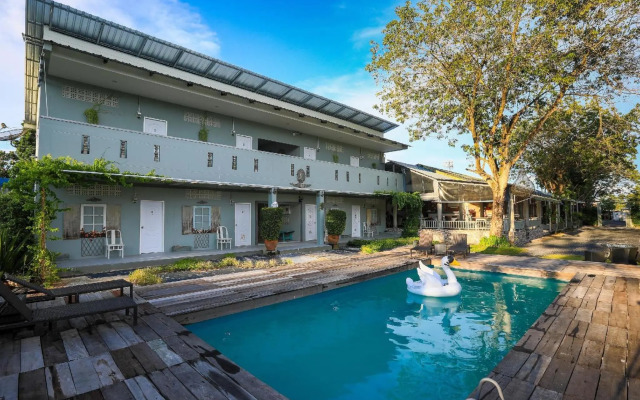 Phuket Nonnita Boutique Resort