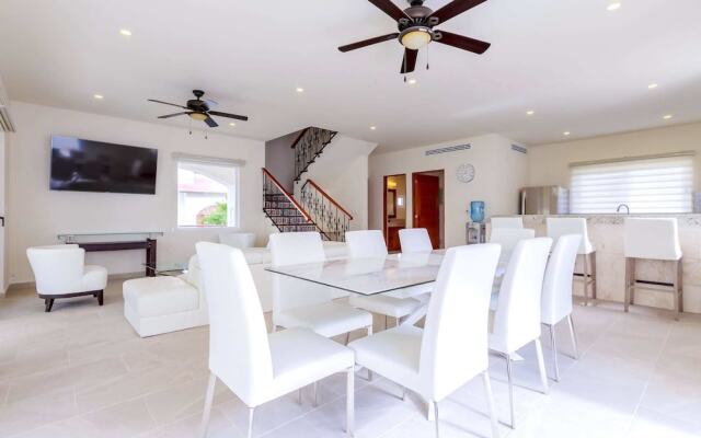 Casa Isla Bella by Skyrun