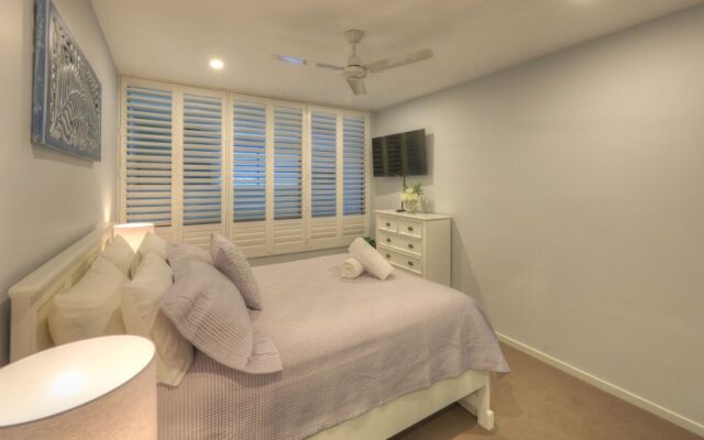 The Dunes Cotton Tree