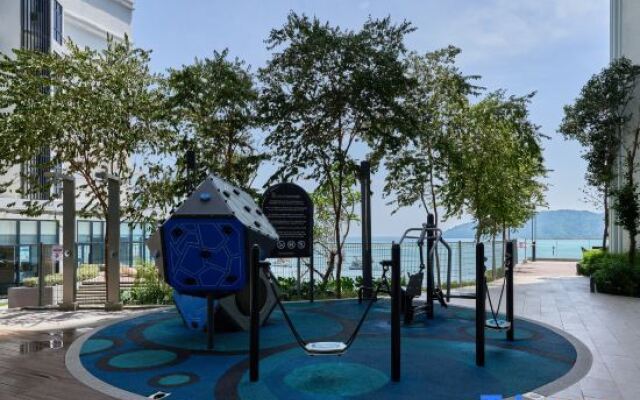 The Shore by HF Suites