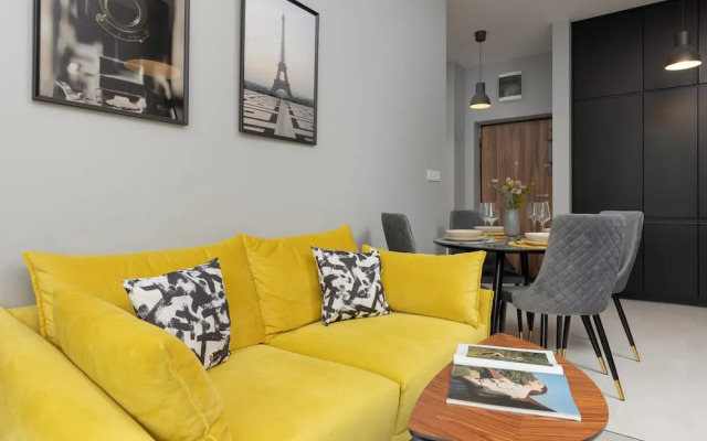 Borsucza Modern Apartment by Renters