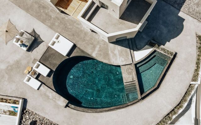 Αkrorama Villa and Suites Santorini