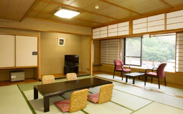 Izu Nagaoka Kinjokan