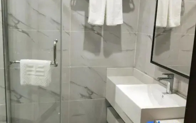 Qiqihar Yulinglong Hotel