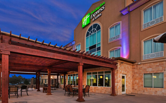 Holiday Inn Express Glen Rose, an IHG Hotel