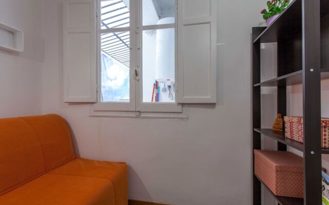 Apartment in the old town with terrace