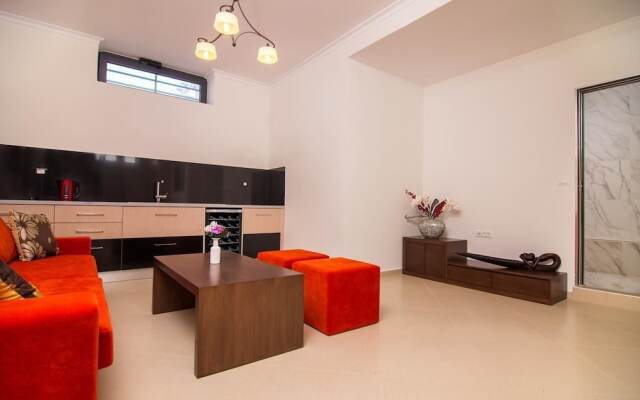 Philoxenia Luxury Stone Villa