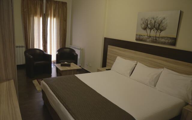 The Lodge Inn
