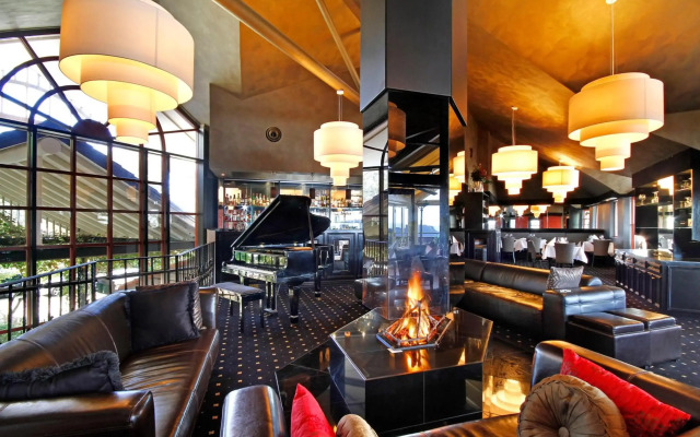 Echoes Boutique Hotel and Restaurant