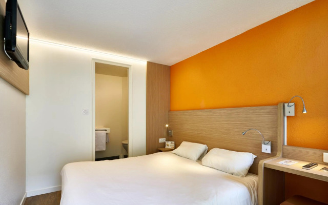 Première Classe La Roche Sur Yon - Vendéspace