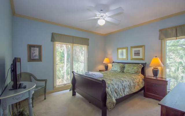 101 Ocean Point Dr