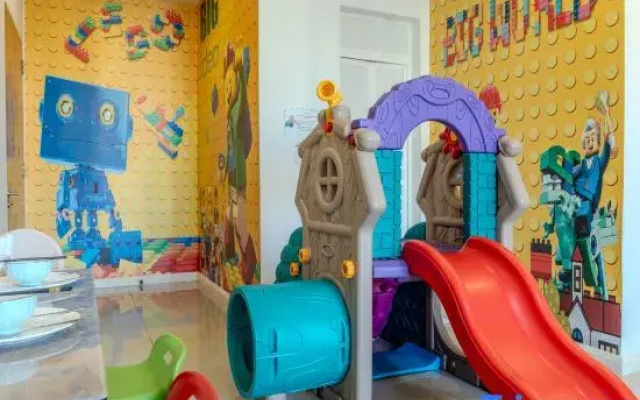 D'Pristine Theme Suite by Nest Home at LEGOLAND