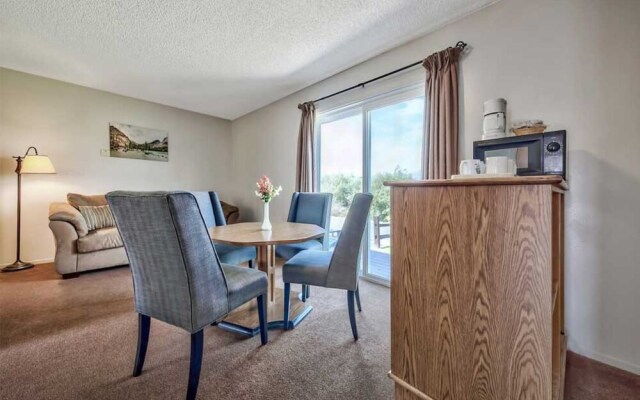 Walker River Lodge