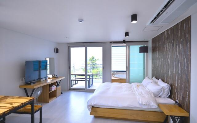 Yeosu Sun Hill SPA Pension