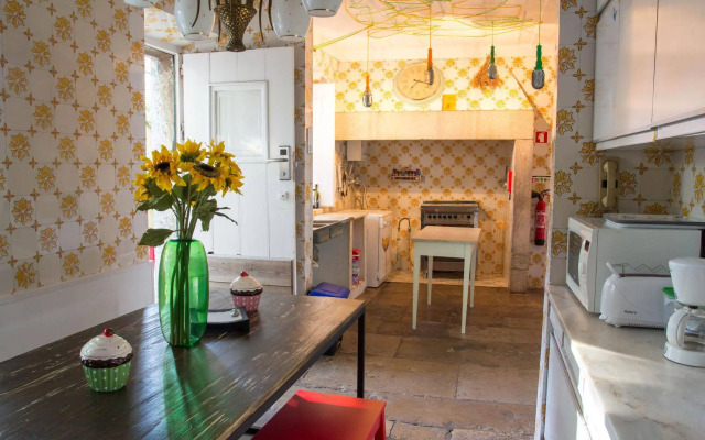 Nice Way Cascais Hostel & Surfcamp