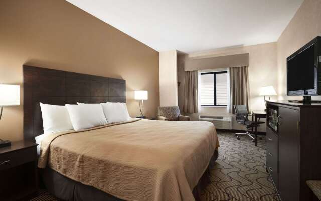 Days Inn by Wyndham Grand Forks Columbia Mall