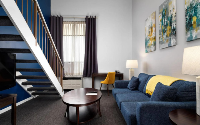 Huntingdon Hotel and Suites